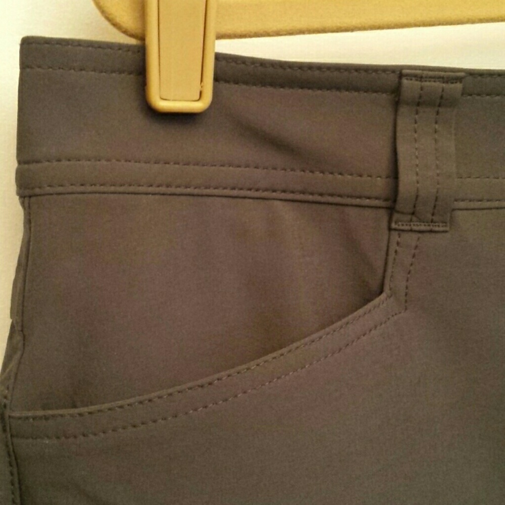 Eddie Bauer Adventurer Skort 16 NWT - Picture 2 of 7